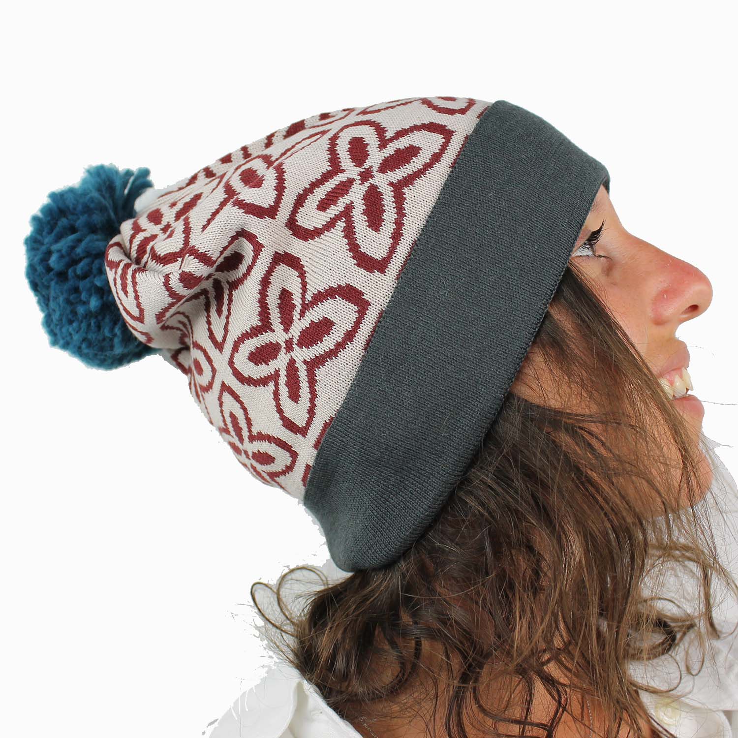 berretto-in-lana-da-donna-a-fantasia-con-pon-pon-in-lana