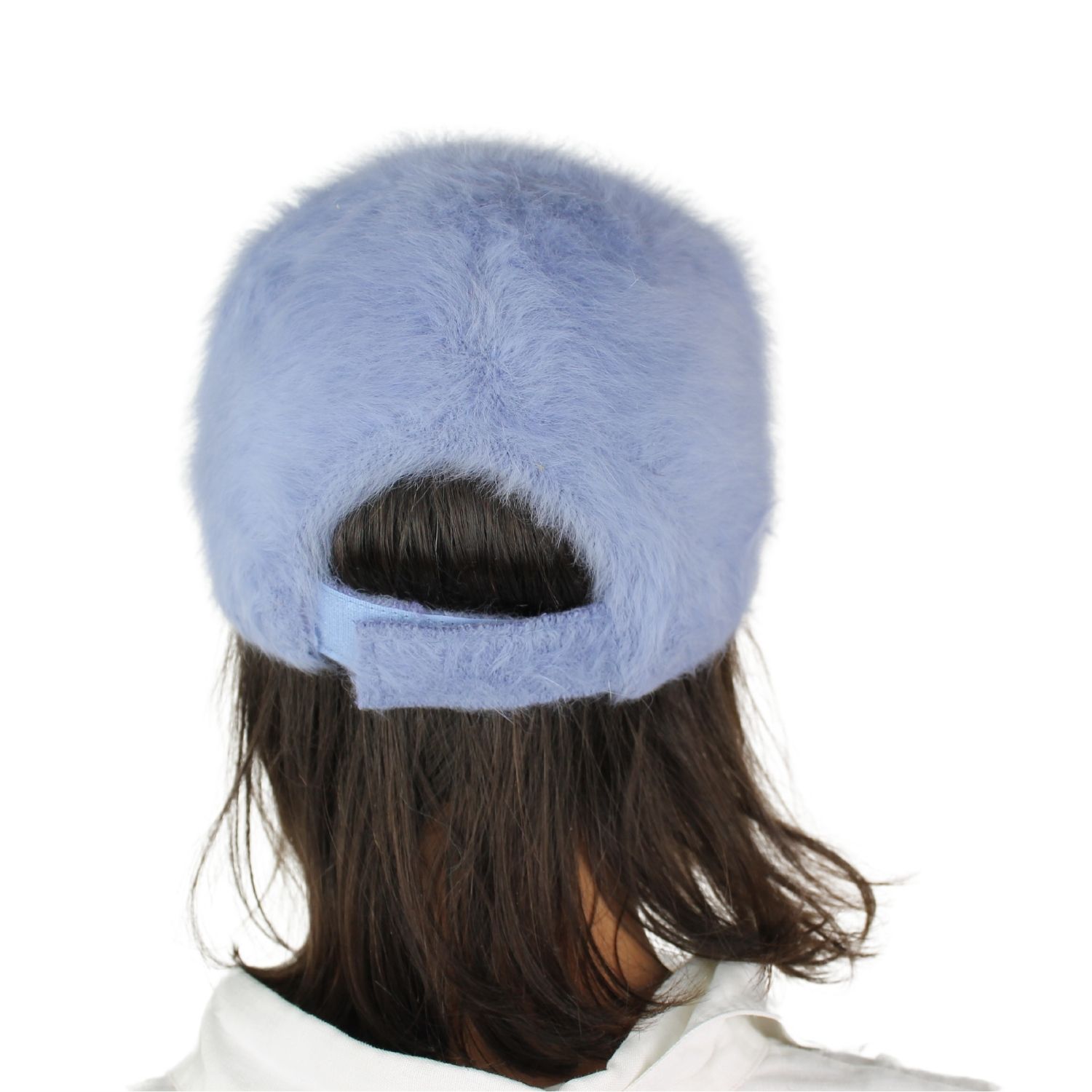 baseball-donna-in-lana-di-angora-colore-celeste