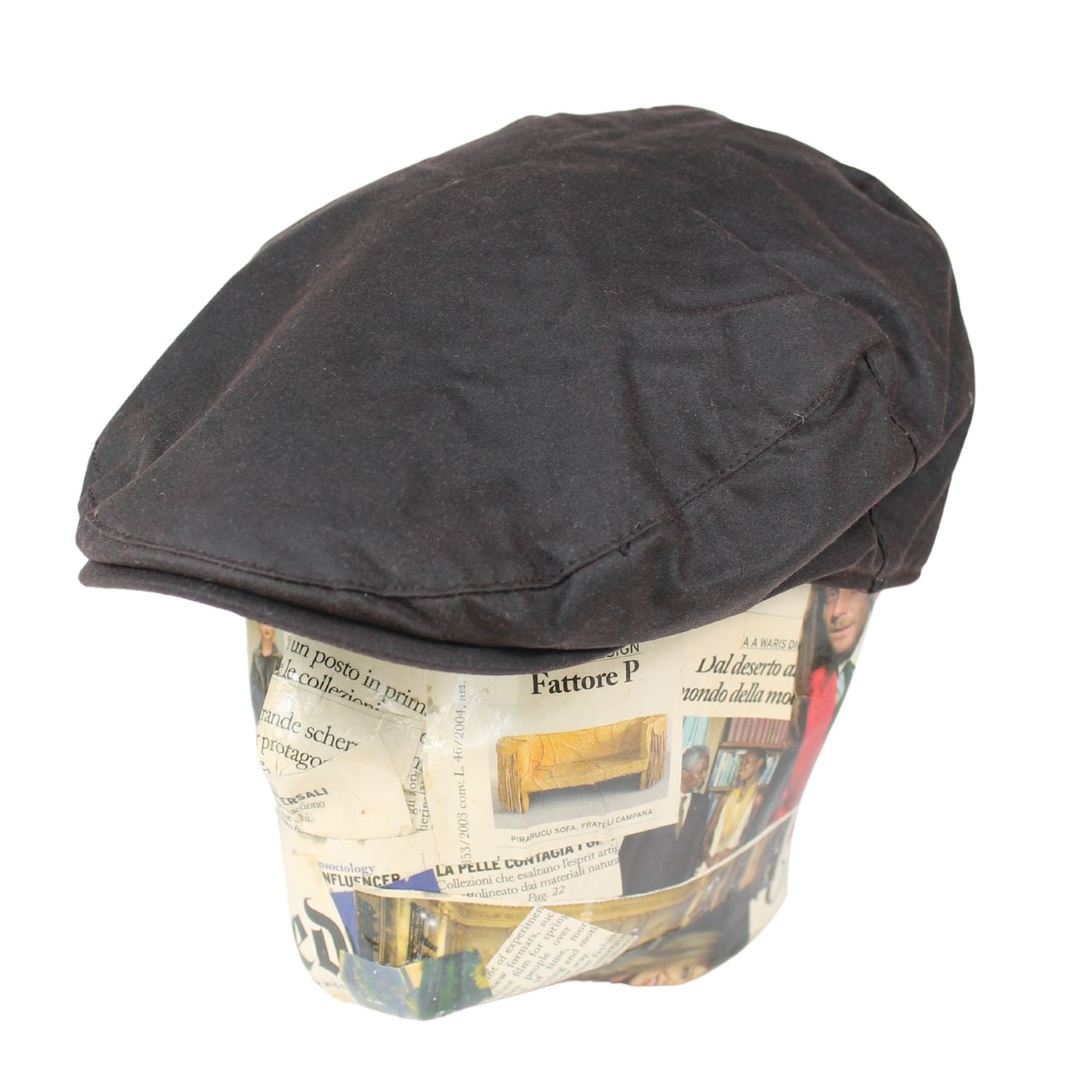 coppola-impermeabile-tessuto-cerato-made-in-scotland-colore-marrone