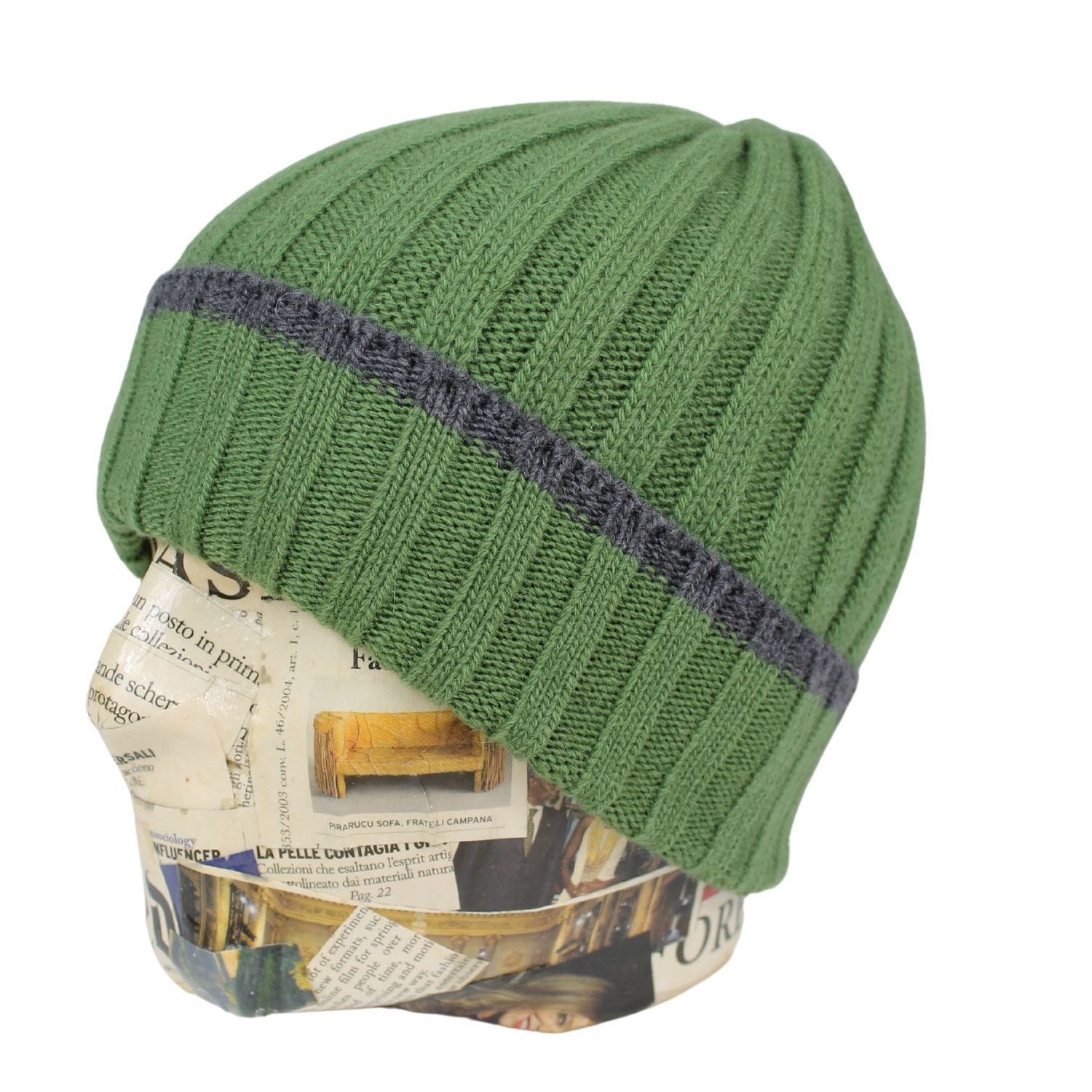 berretto-a-coste-uomo-pura-lana-colore-verde-prato-contrasto-grigio