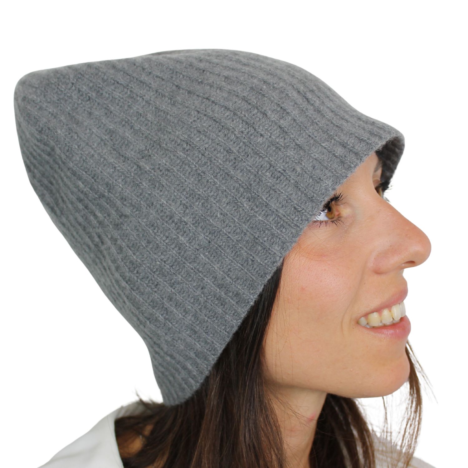 beanie hat in lana e cashmere colore nero