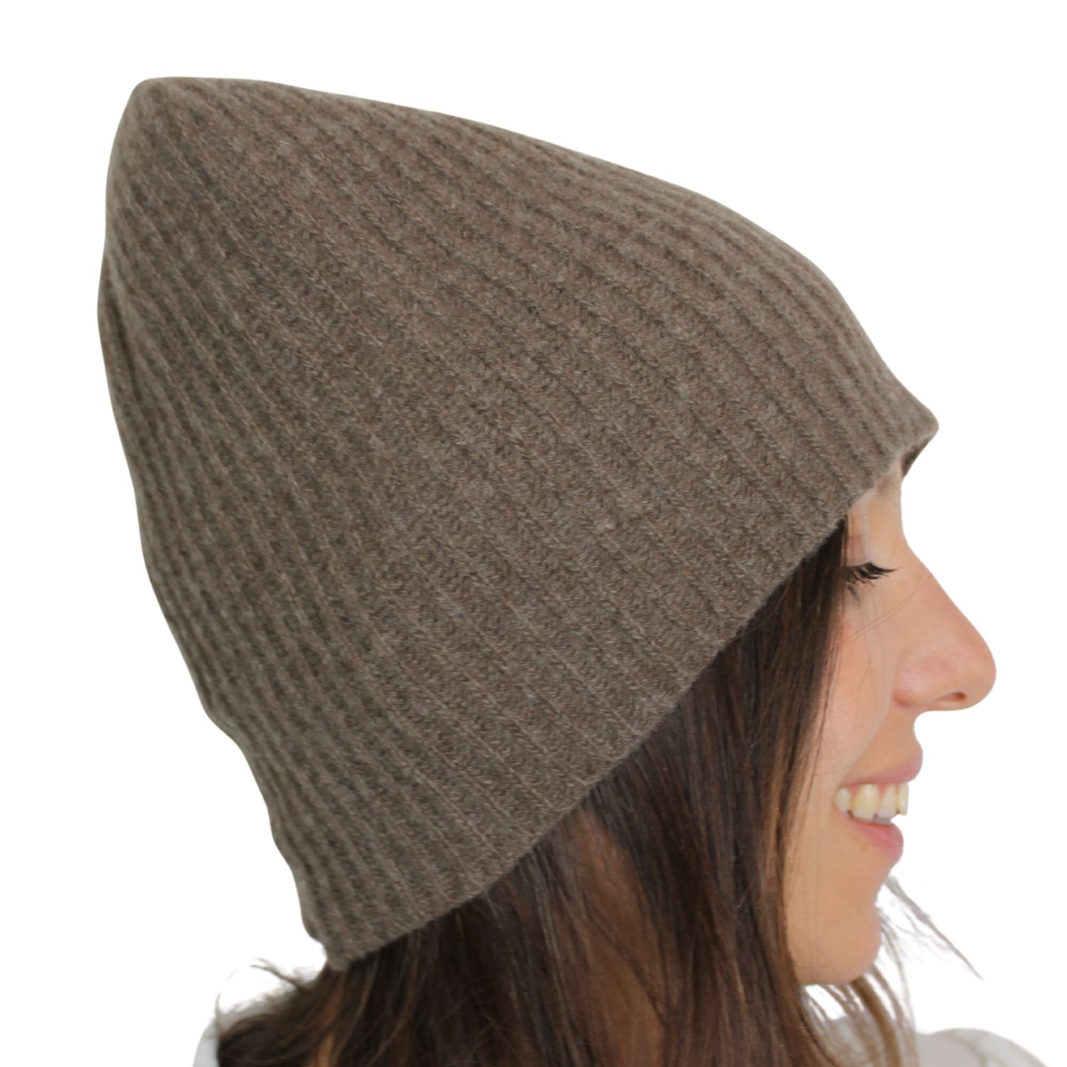 beanie hat in lana e cashmere colore legno