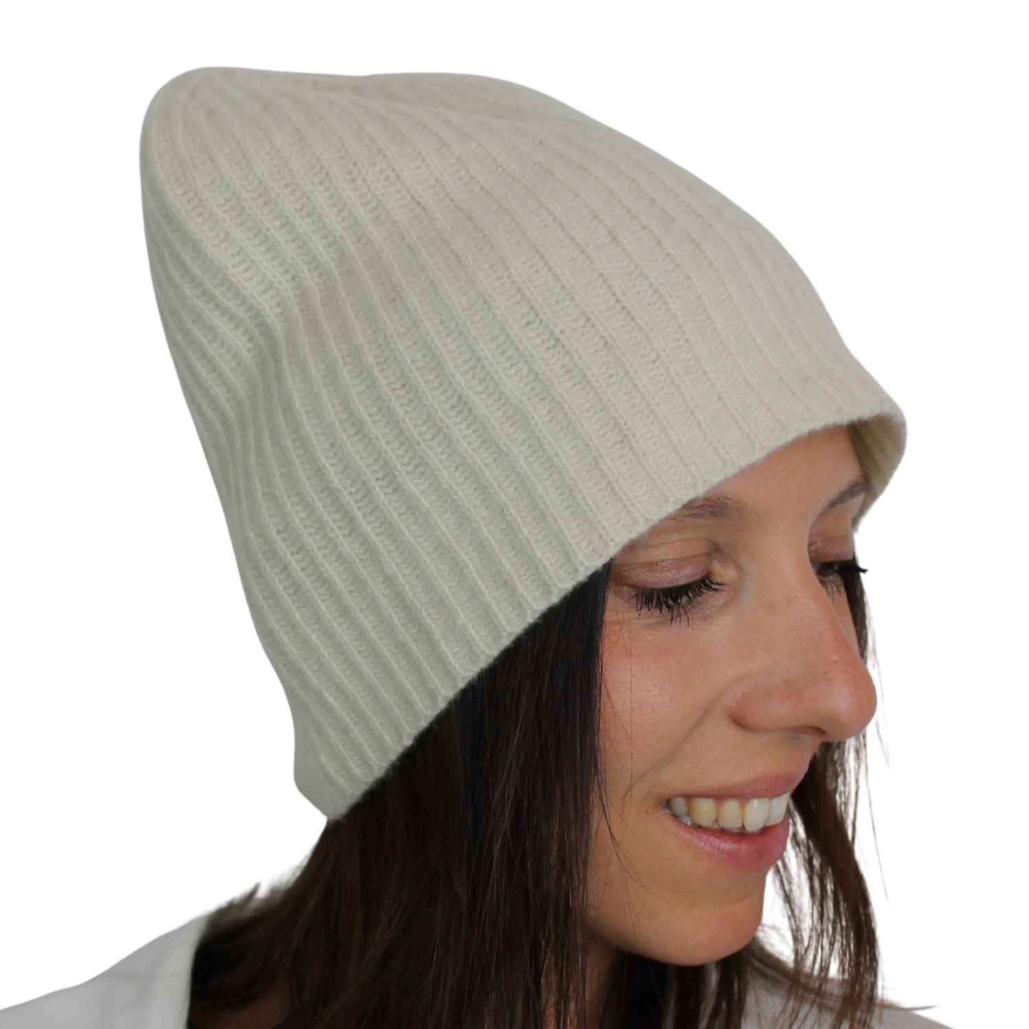 beanie hat in lana e cashmere colore panna