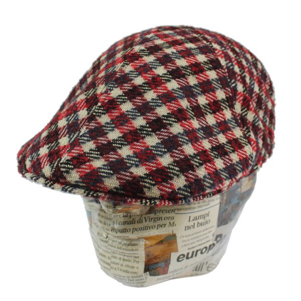 Berretto-T-Quadri-Rosso-Foto2