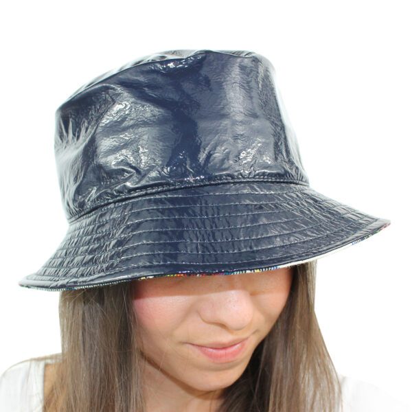 Cappello-grevi-pioggia-blu-donna