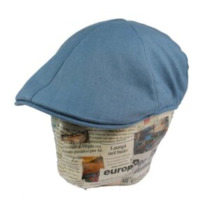 cappello-uomo-modello-berretto-a-spicchi-in-lino-colore-azzurro