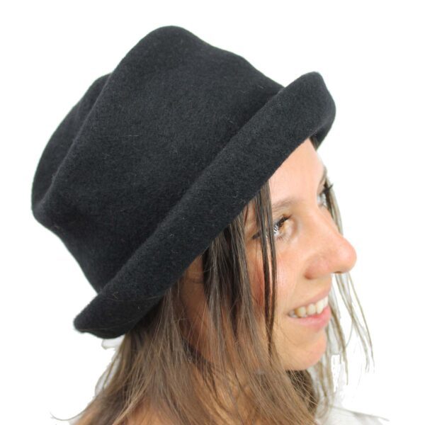 cappello-in-lana-unisex-nero